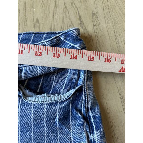 SO Favorite Low Rise Striped Shorts Shortie Womens 13 Blue Cuffed Stretch - Picture 5 of 8